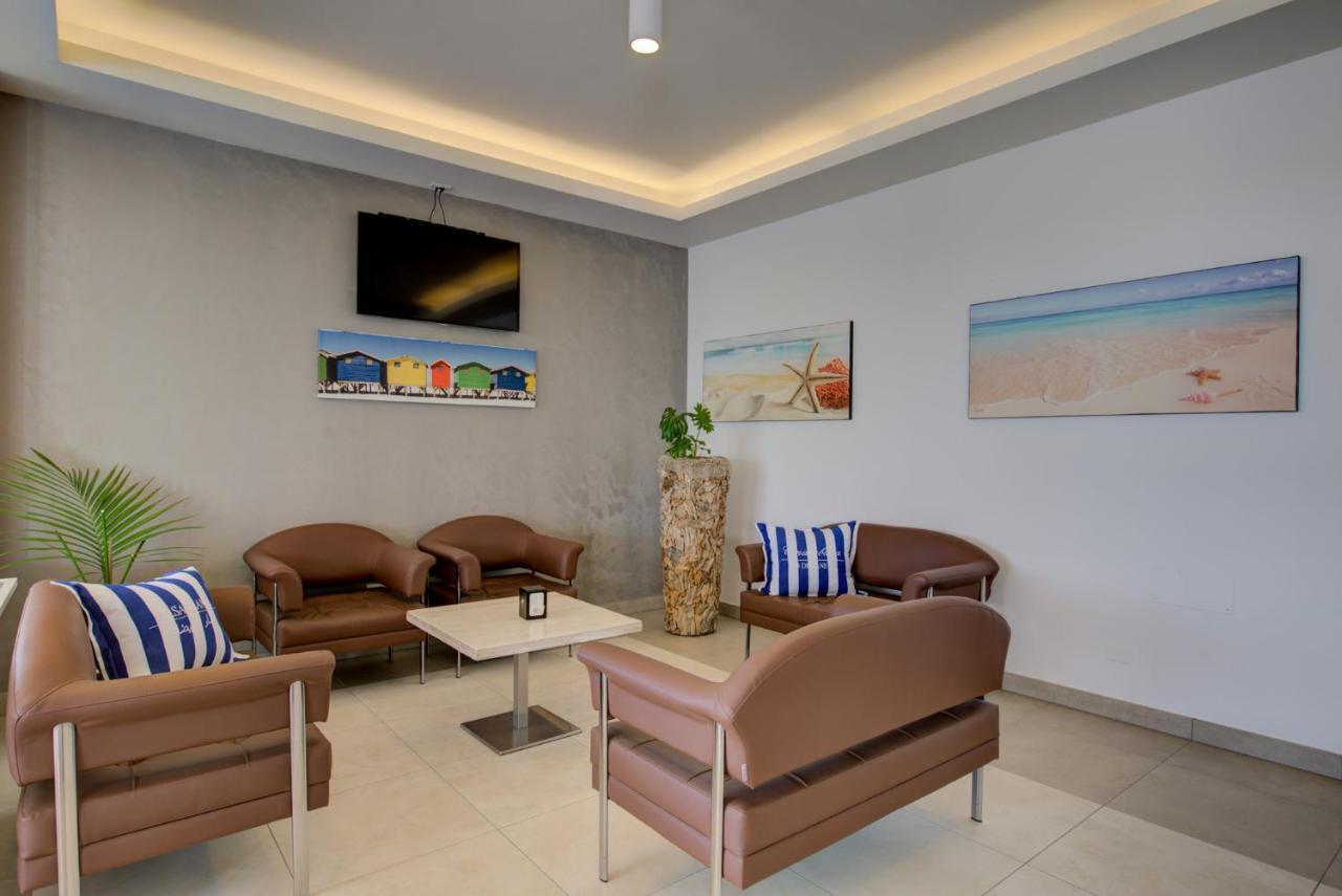 Hotel Alexandra - Beach Front - Healthy Xxl Breakfast & Brunch Until 12 30 - Parking Included Misano Adriatico Exterior photo